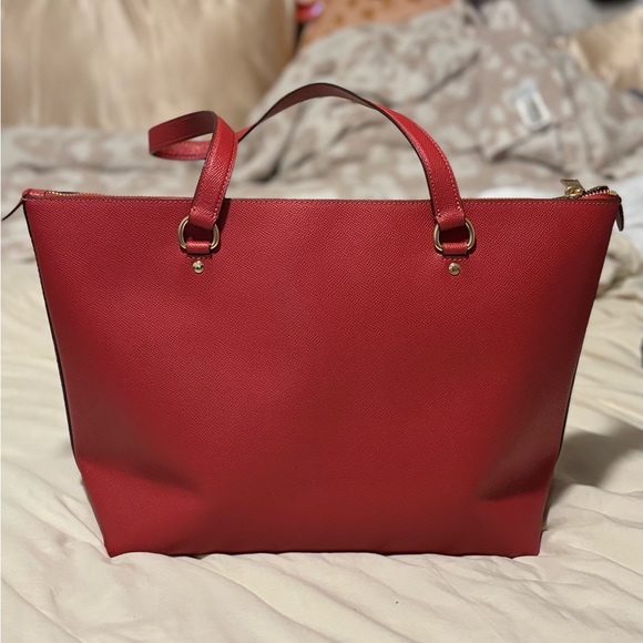 Coach Gallery Tote Red Apple Crossgrain
Leather with Goldtone Hardware - Picture 2 of 9